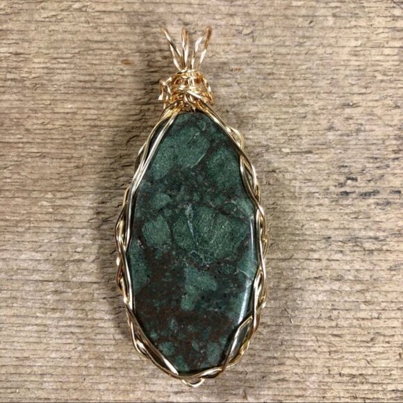 Spotted Green Jasper Statement Necklace Pendant - Picture 3 of 4